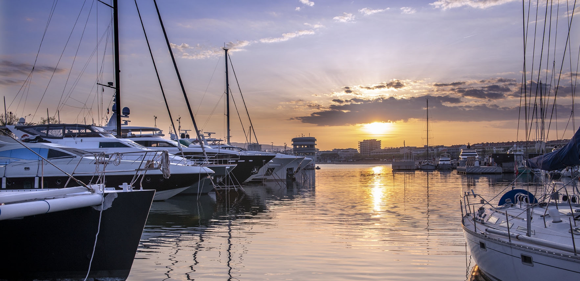 saint-raphael-vieux-port-vauban